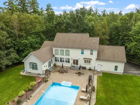 94 Island Pond Road Derry NH 03038