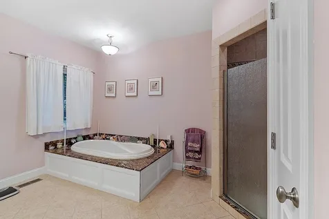 94 Island Pond Road Derry NH 03038