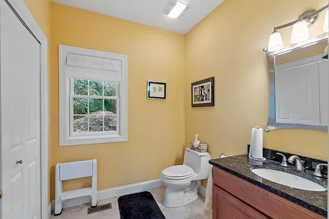 94 Island Pond Road Derry NH 03038