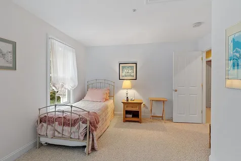 94 Island Pond Road Derry NH 03038