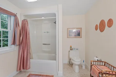 94 Island Pond Road Derry NH 03038