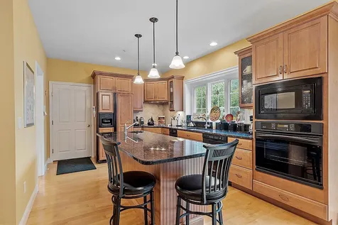 94 Island Pond Road Derry NH 03038