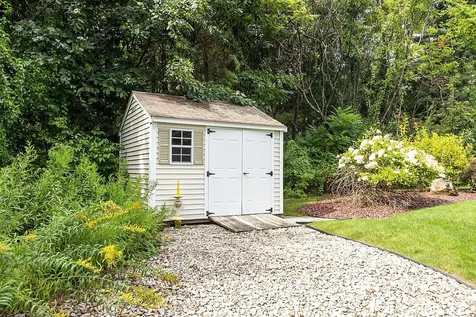 94 Island Pond Road Derry NH 03038