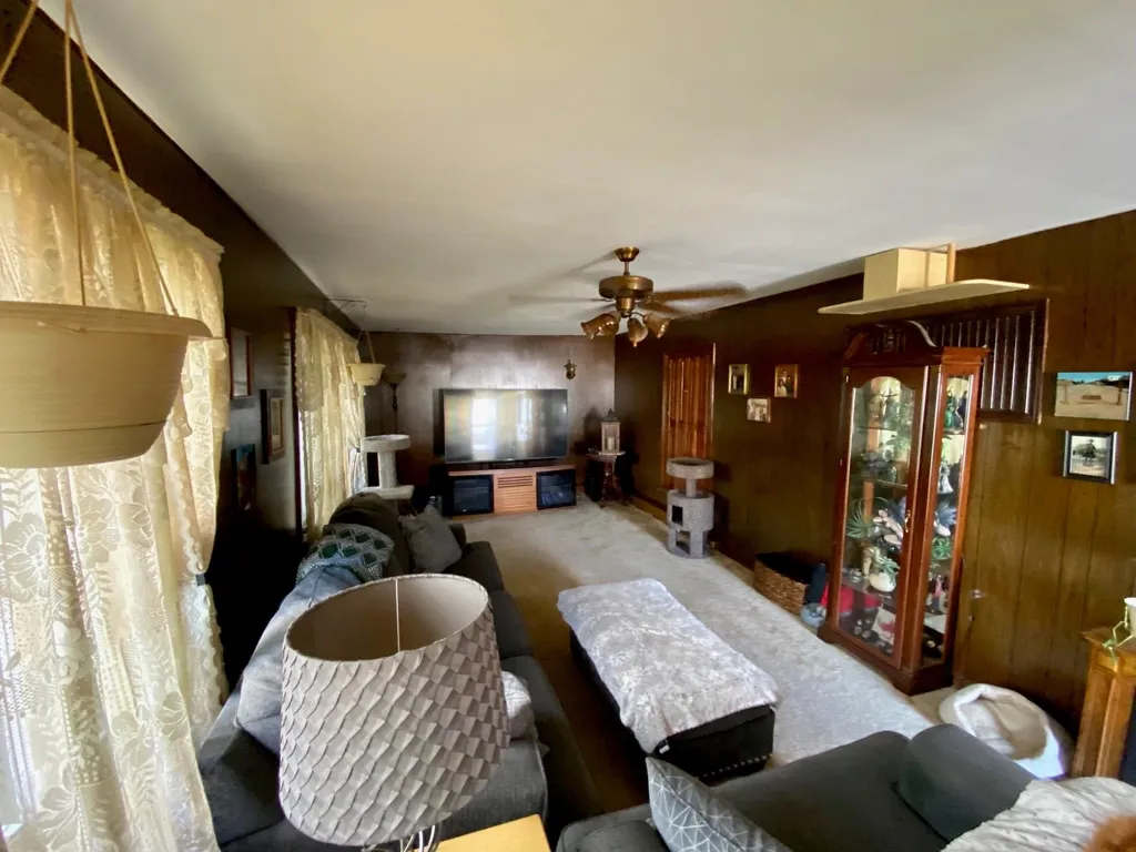 39 Glendale Avenue Manchester NH 03103