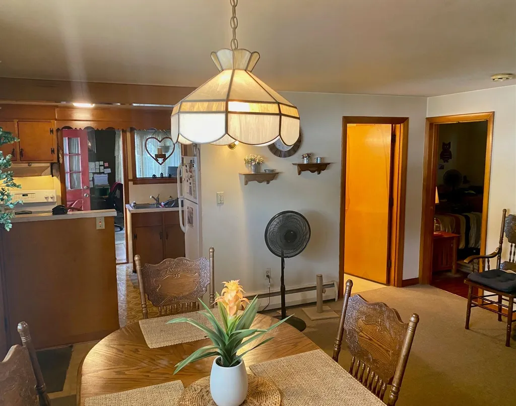 39 Glendale Avenue Manchester NH 03103