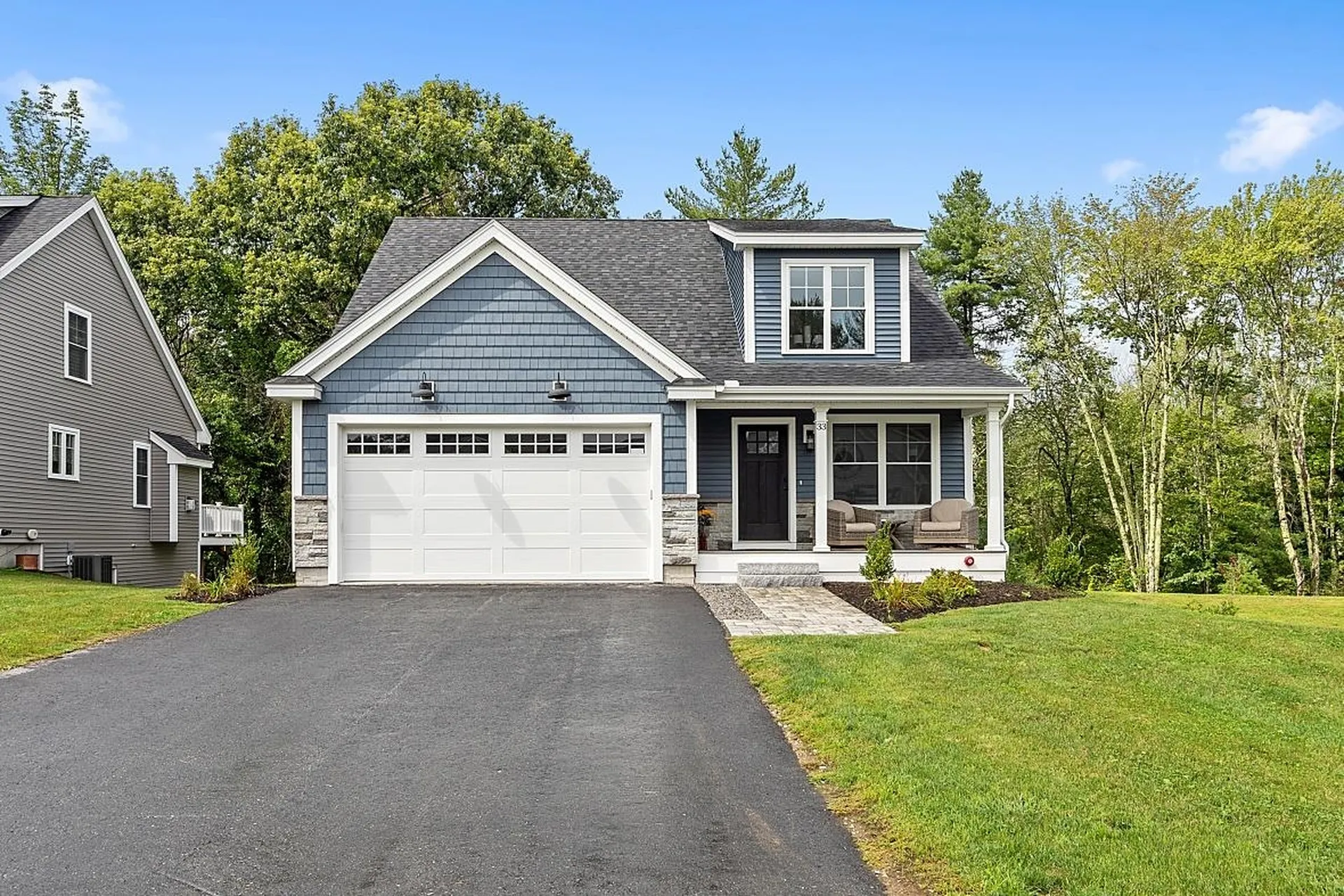 33 Belgian Way Londonderry NH 03053