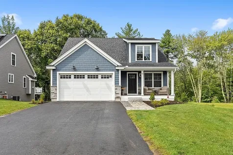 33 Belgian Way Londonderry NH 03053