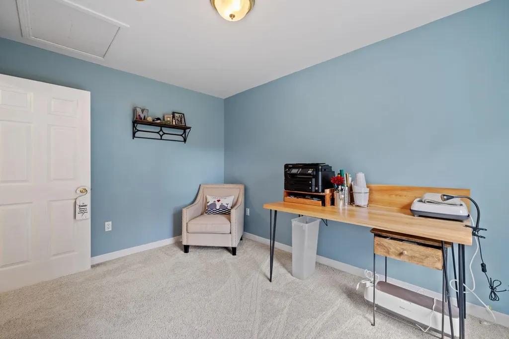 7 Cricket Hill Way Franklin NH 03235