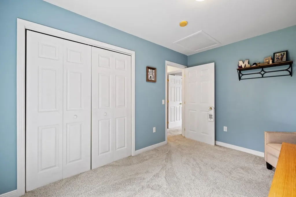 7 Cricket Hill Way Franklin NH 03235