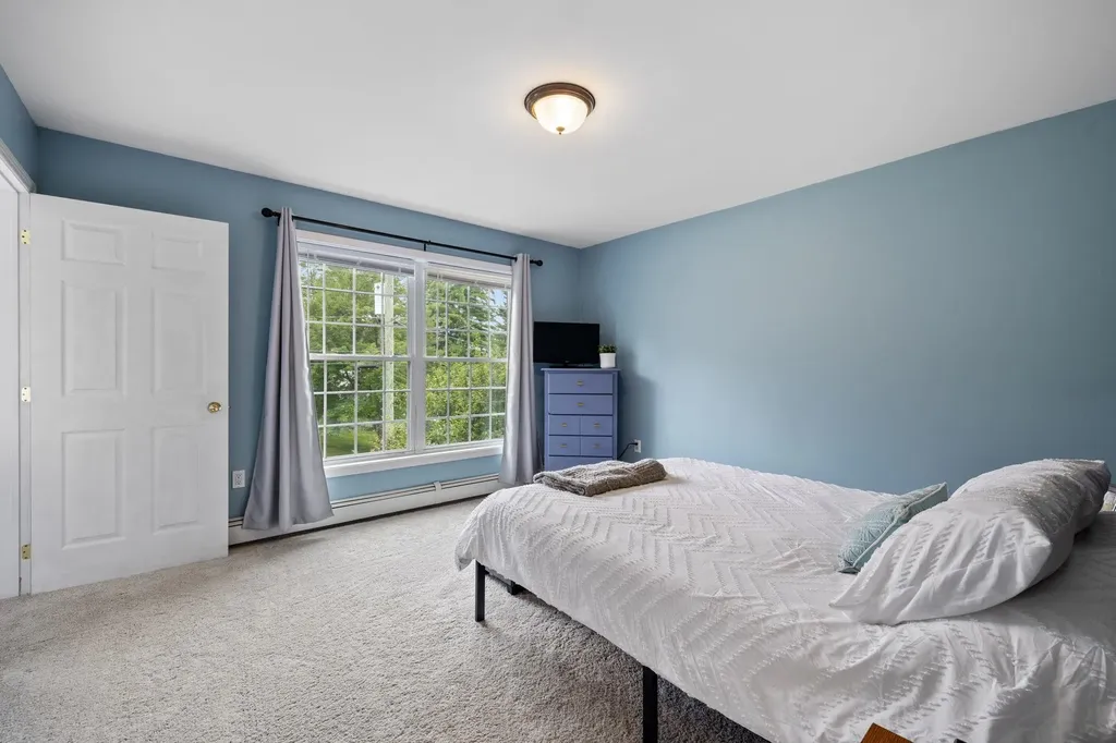 7 Cricket Hill Way Franklin NH 03235