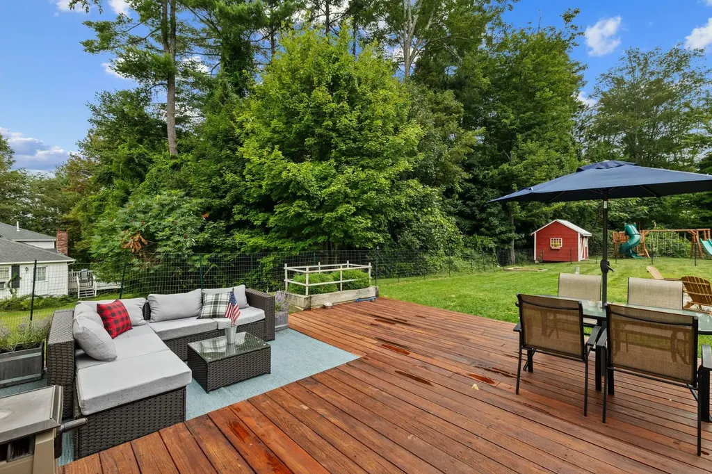 7 Cricket Hill Way Franklin NH 03235