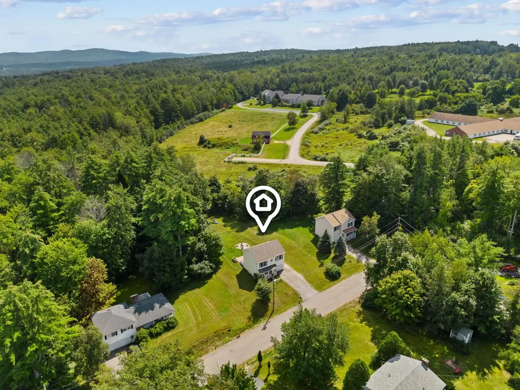 7 Cricket Hill Way Franklin NH 03235