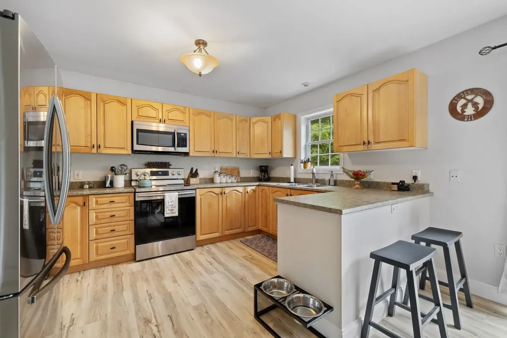 7 Cricket Hill Way Franklin NH 03235