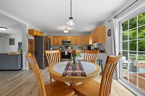 7 Cricket Hill Way Franklin NH 03235