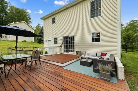 7 Cricket Hill Way Franklin NH 03235