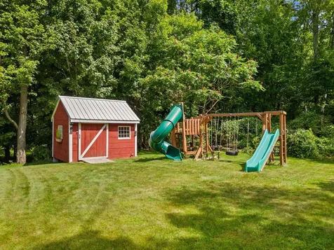7 Cricket Hill Way Franklin NH 03235