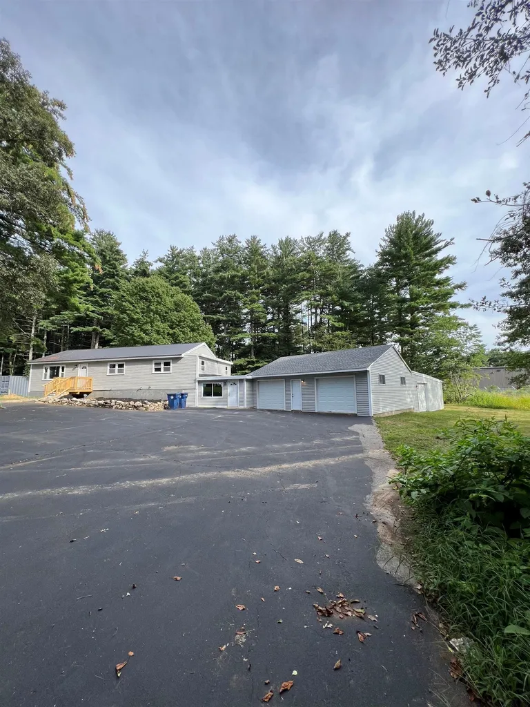 12 Kelleher Avenue Plaistow NH 03865