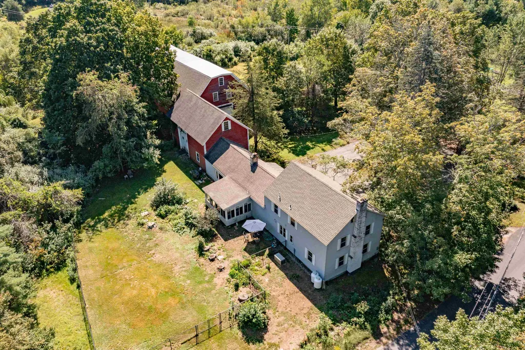 89 Wheeler Road Hollis NH 03049