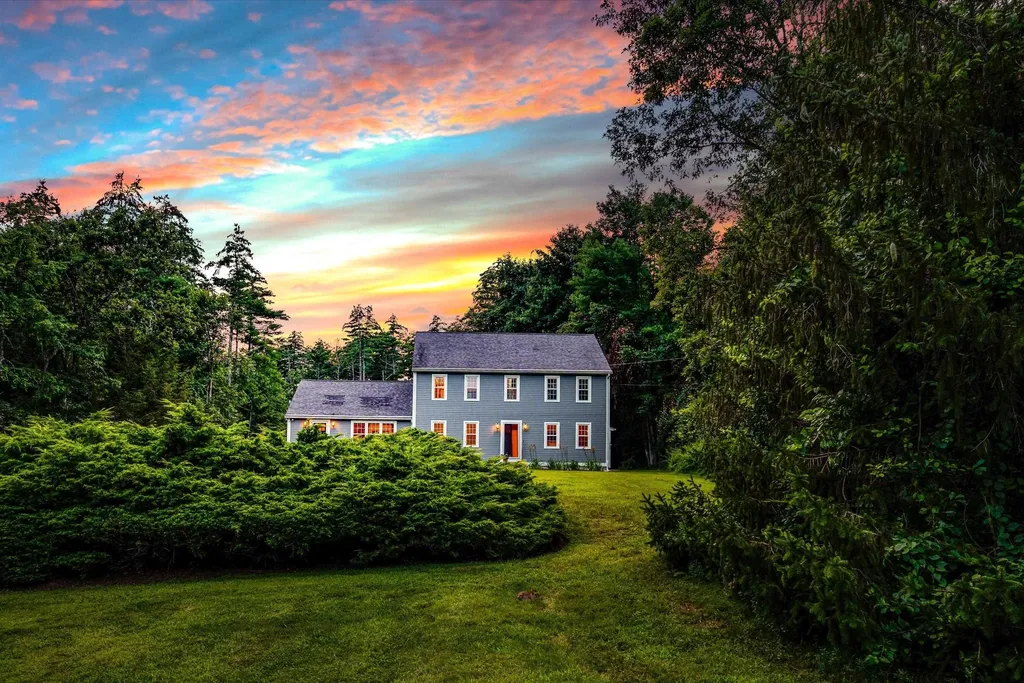 19 Candlewood Drive Amherst NH 03031