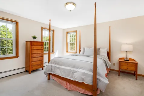 19 Candlewood Drive Amherst NH 03031