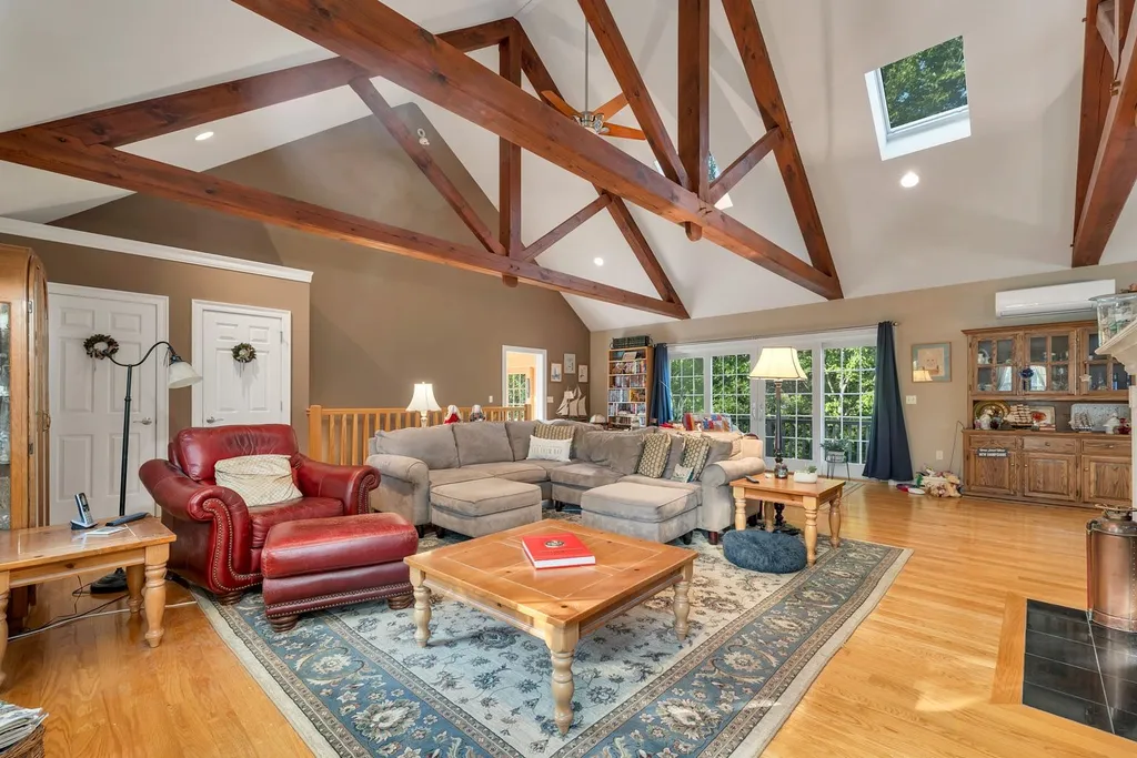 93 Fox Hollow Drive Weare NH 03281