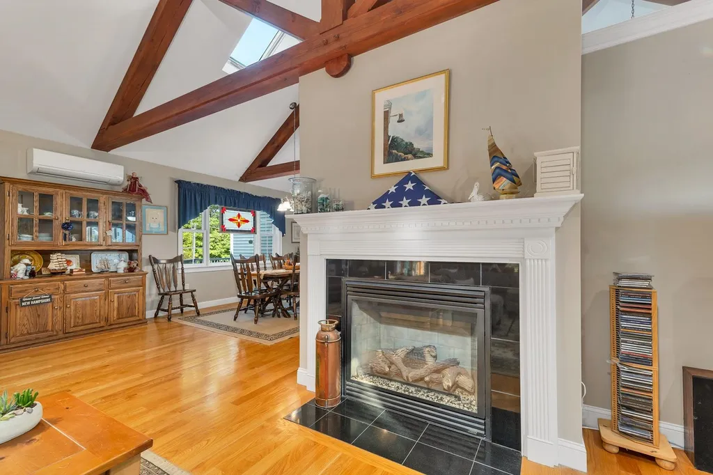 93 Fox Hollow Drive Weare NH 03281