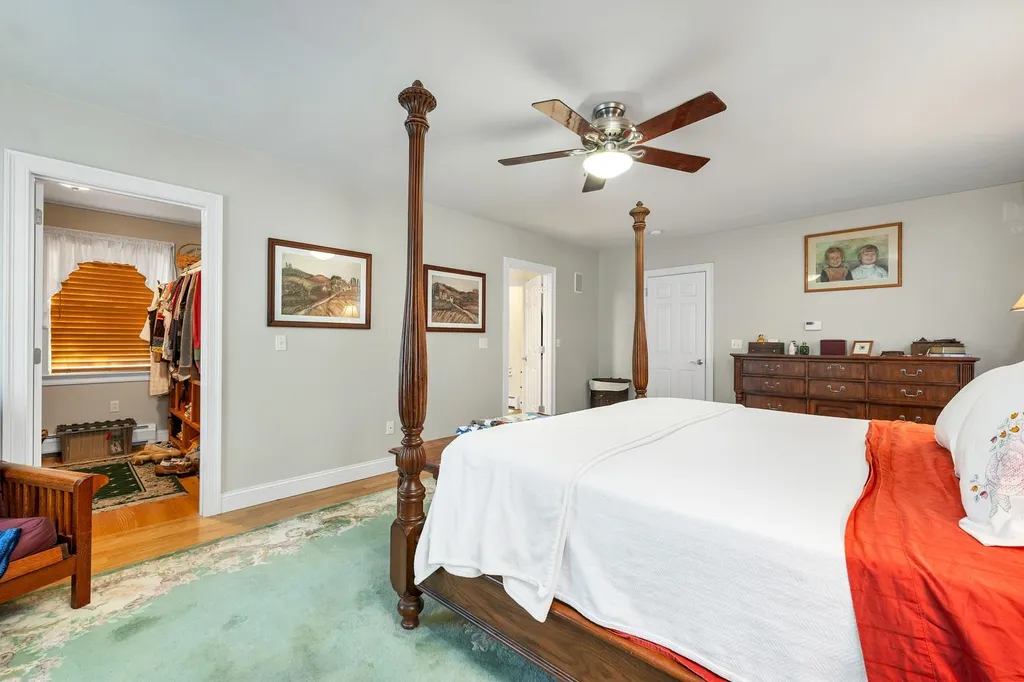 93 Fox Hollow Drive Weare NH 03281