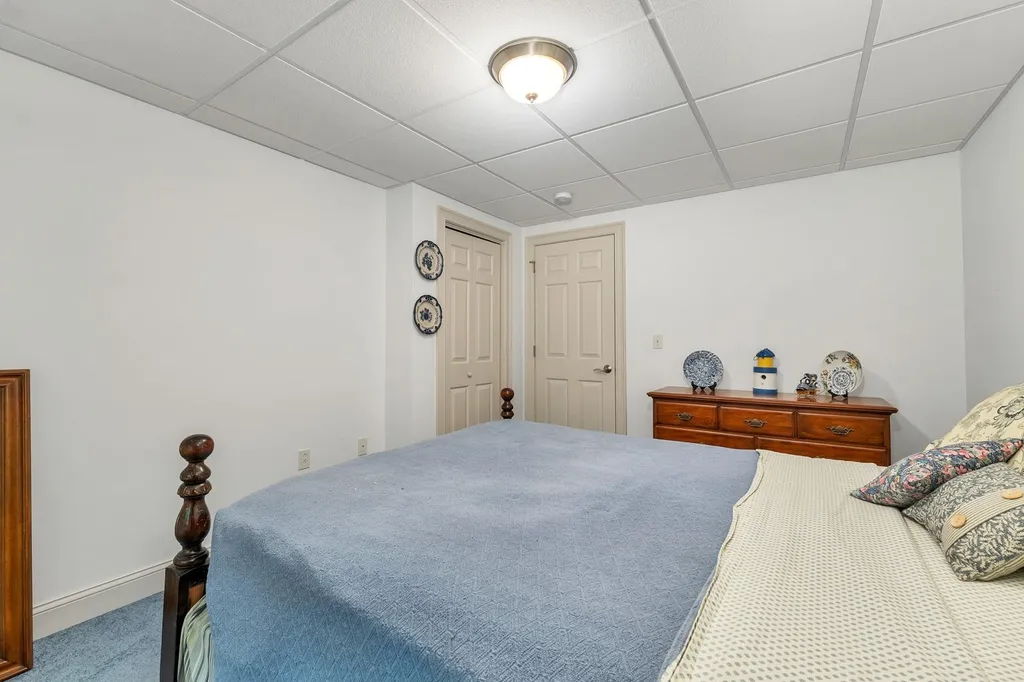 93 Fox Hollow Drive Weare NH 03281