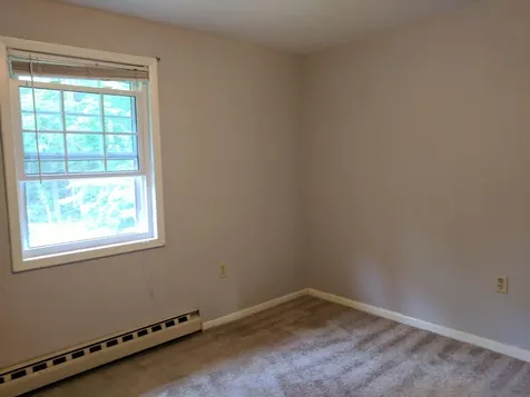 77 Drew Road Derry NH 03038