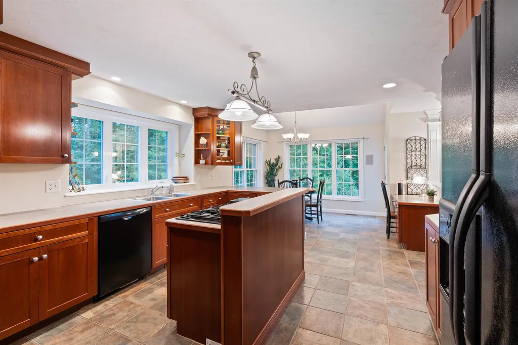 64 Dupaw Gould Road Brookline NH 03033