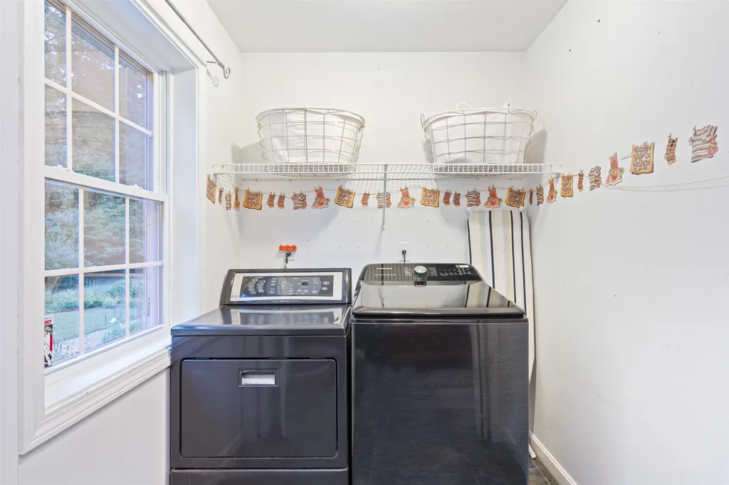 64 Dupaw Gould Road Brookline NH 03033