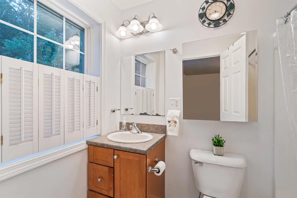 64 Dupaw Gould Road Brookline NH 03033