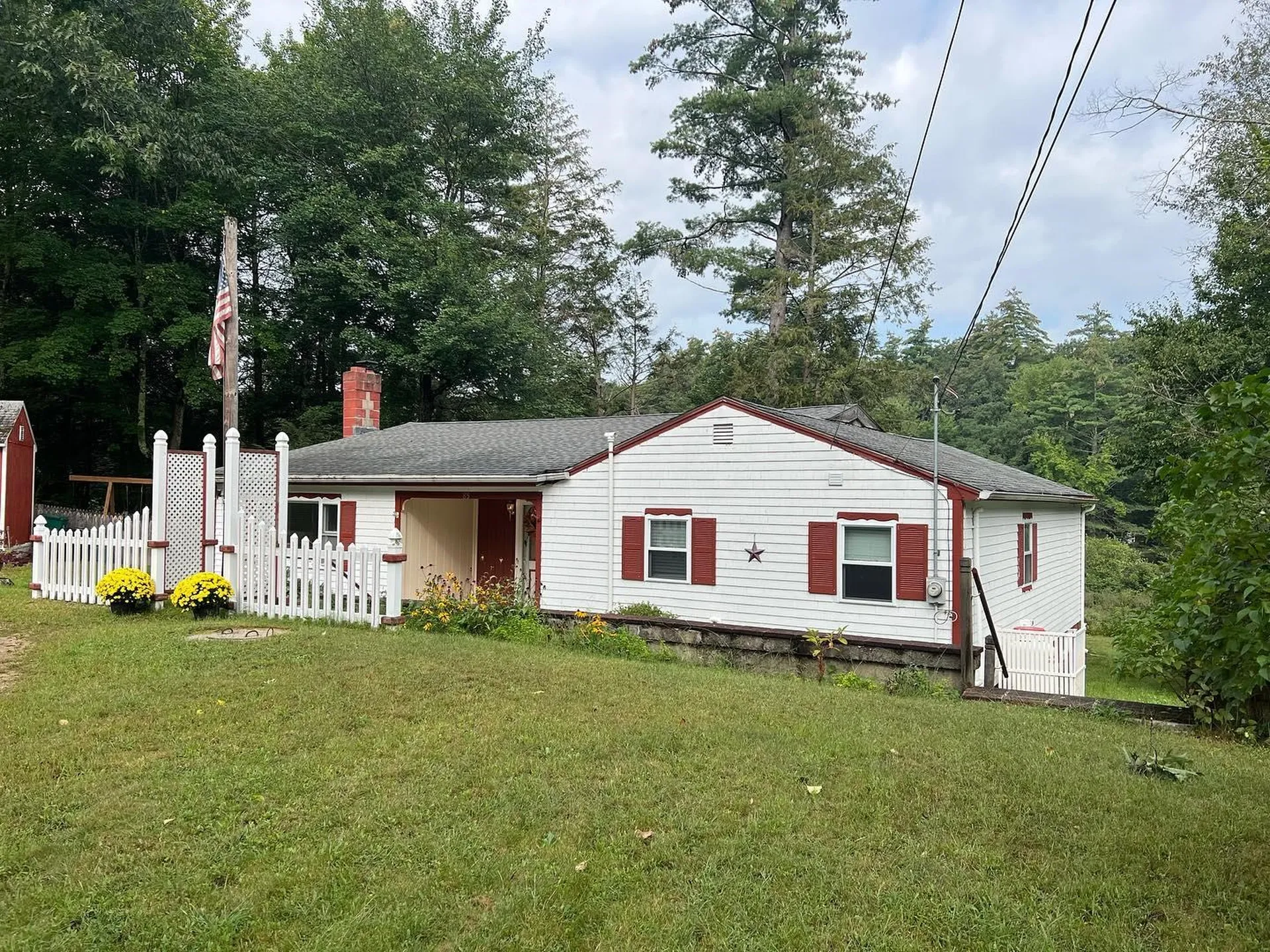 85 Riverside Drive Fremont NH 03044