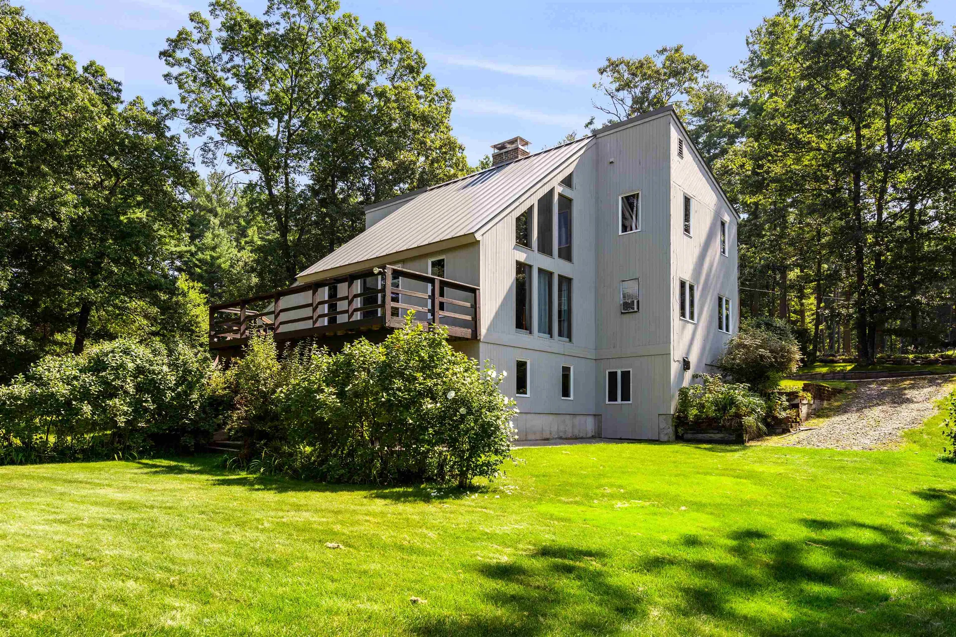 12 Wiley Hill Road Londonderry NH 03053