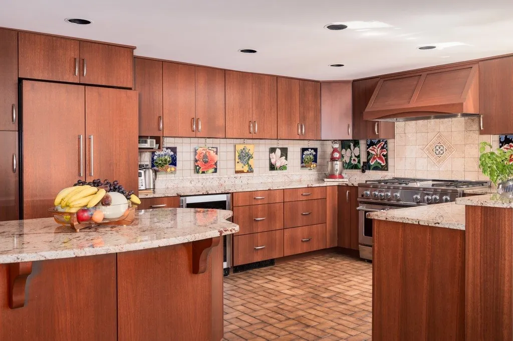 3 Cushing Road Newmarket NH 03857