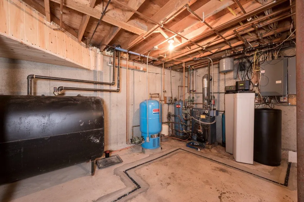 3 Cushing Road Newmarket NH 03857