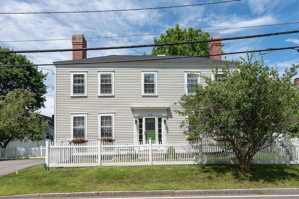 233 Dennett Street Portsmouth NH 03801