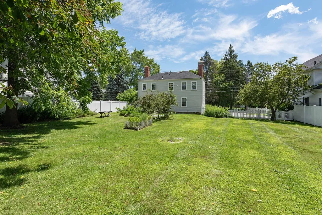 233 Dennett Street Portsmouth NH 03801
