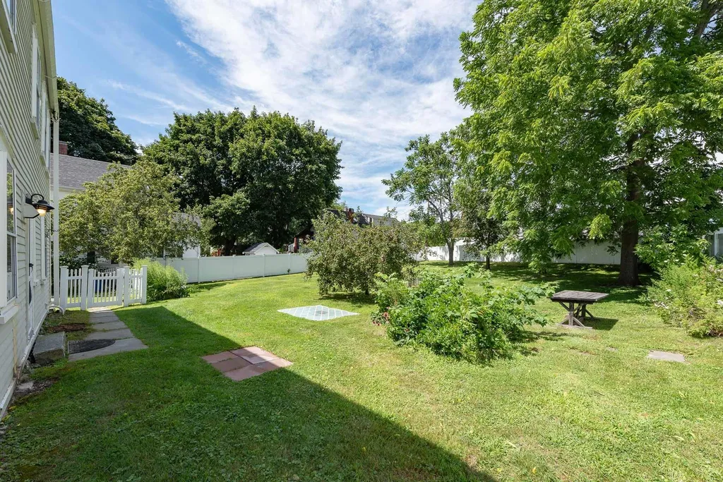 233 Dennett Street Portsmouth NH 03801