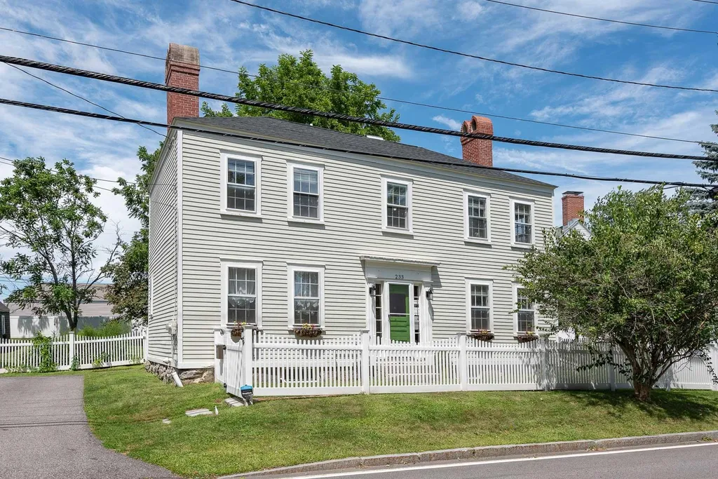 233 Dennett Street Portsmouth NH 03801