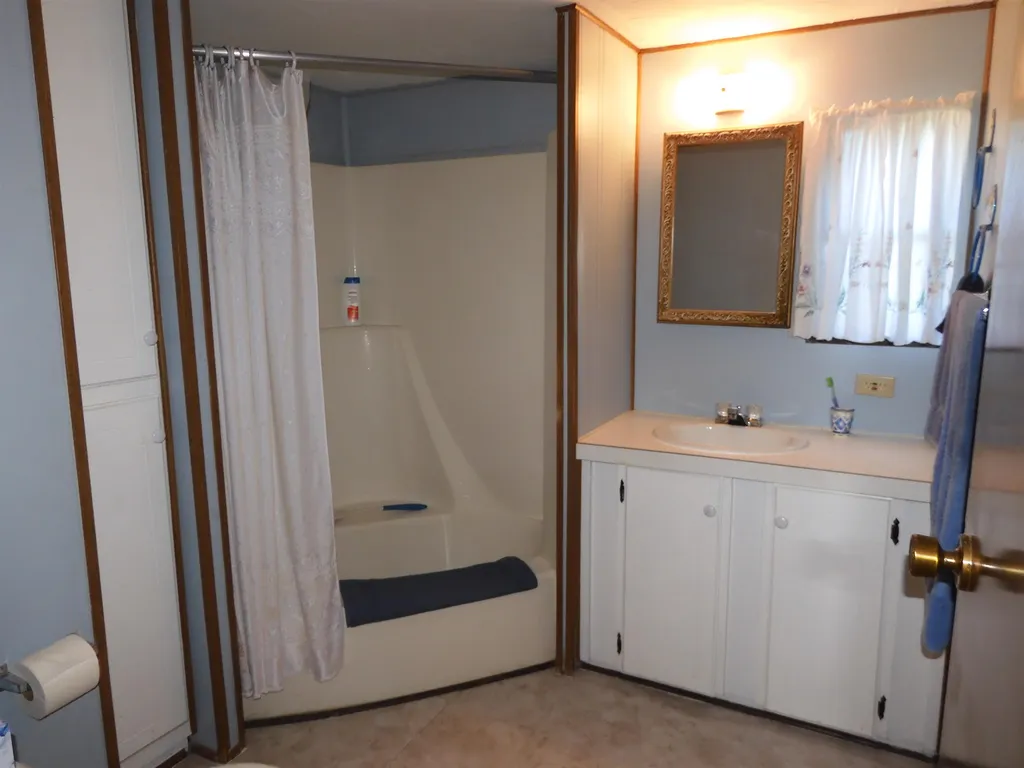 7 Trailerhome Drive Salem NH 03079