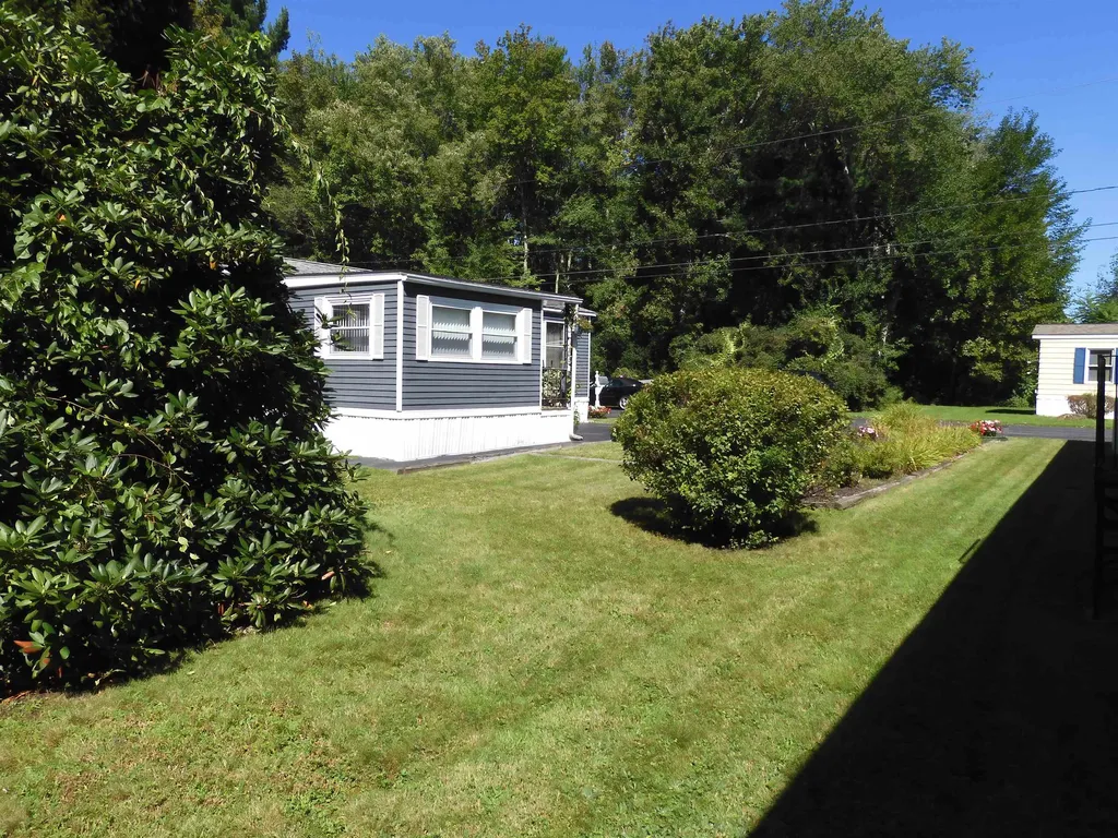 7 Trailerhome Drive Salem NH 03079