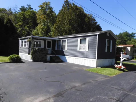 7 Trailerhome Drive Salem NH 03079