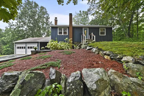 161 Naticook Road Merrimack NH 03054