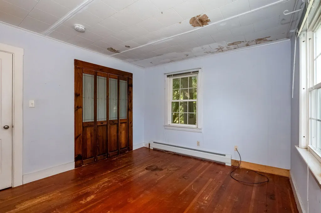 25 Macdougal Street Kittery ME 03904
