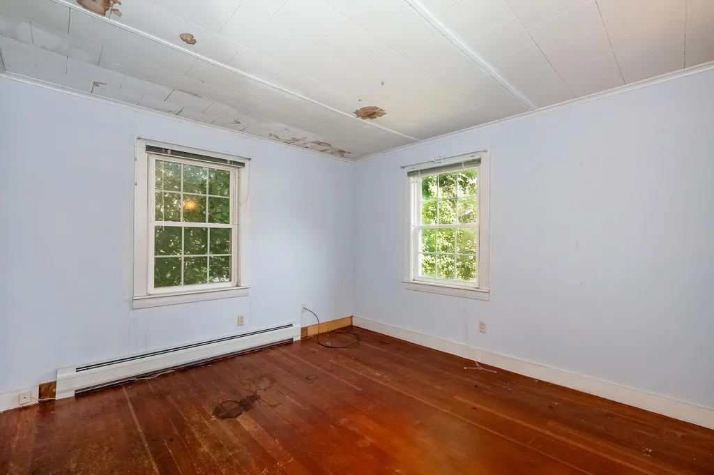 25 Macdougal Street Kittery ME 03904