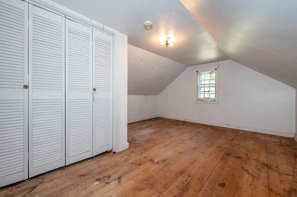 25 Macdougal Street Kittery ME 03904