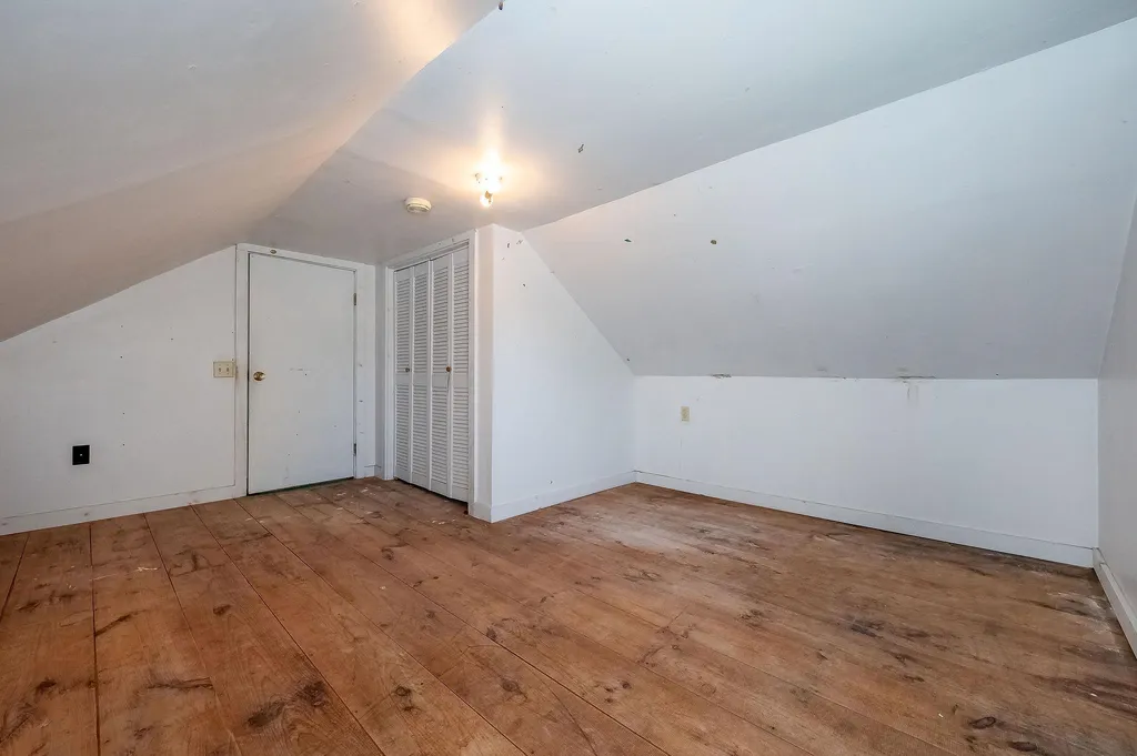 25 Macdougal Street Kittery ME 03904