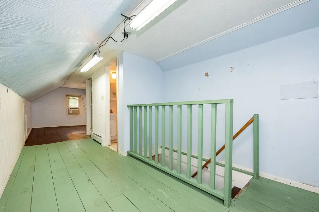 25 Macdougal Street Kittery ME 03904
