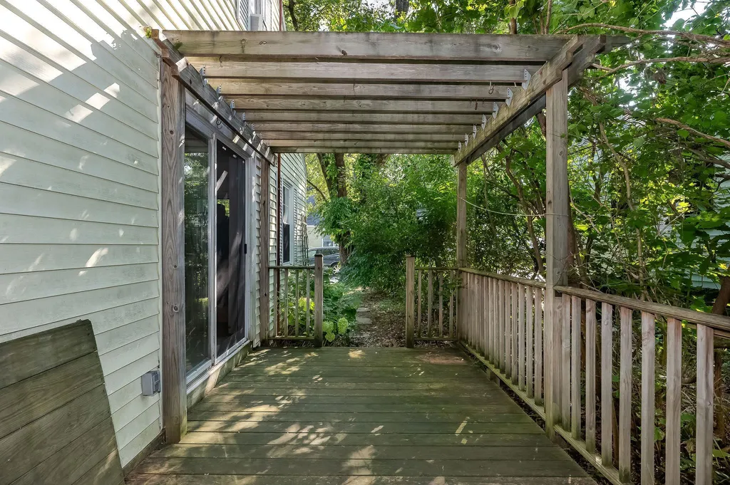 25 Macdougal Street Kittery ME 03904